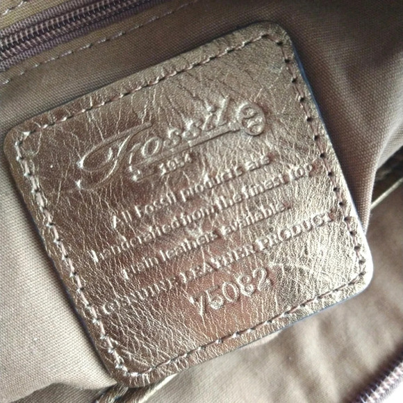 Adorable fossil quilted leather studded shoulder bag EUC ❤️ - Picture 10 of 13